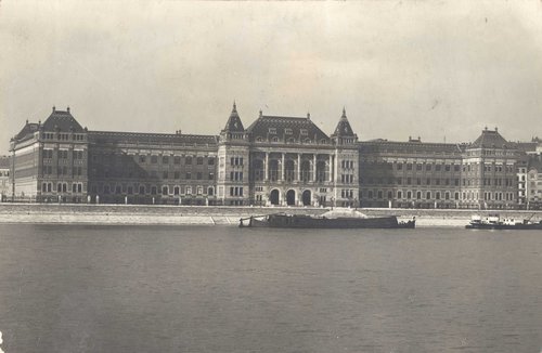műegyetem épülete 1909 után.jpg